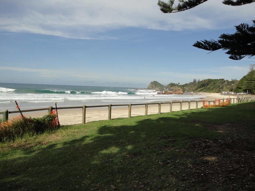 Surf Beach Motel Port Порт-Маккуори Экстерьер фото